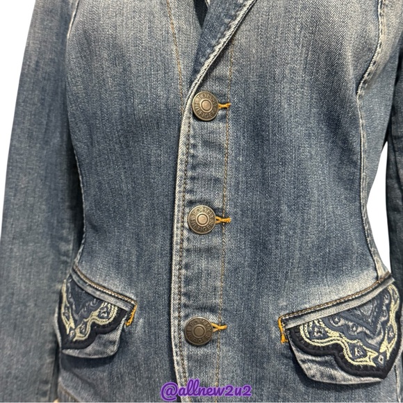 New Vintage Tommy Hilfiger Embellished Tailored Medium Wash Denim Jacket - Picture 7 of 16